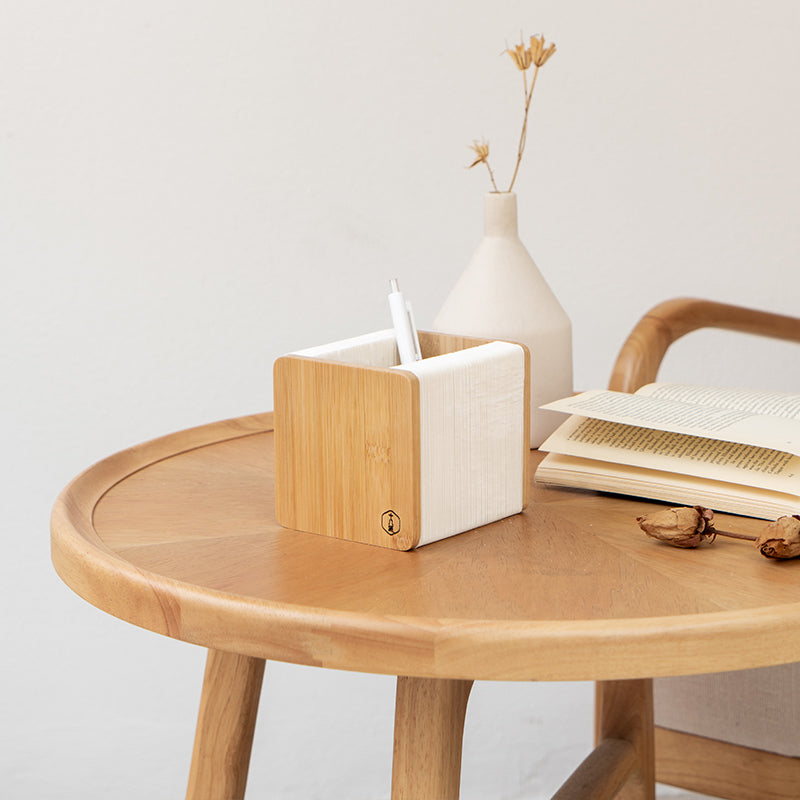 Avelena | Ausziehbarer Tischstifthalter, mit Akkordeonstruktur, großem Stauraum und minimalistischer Gestaltung, für Zuhause & Büro