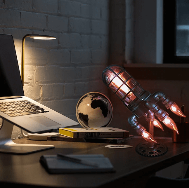 Avelena | VINTAGE STEAMPUNK ROCKLAMPE
