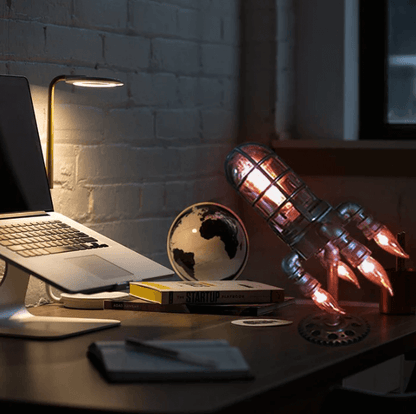 Avelena | VINTAGE STEAMPUNK ROCKLAMPE
