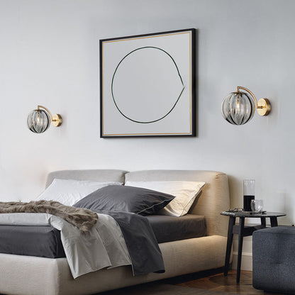 Avelena | Zeitgenössische skandinavische runde Kugel Eisen Glas 1-Licht Wandlampe für Wohnzimmer
