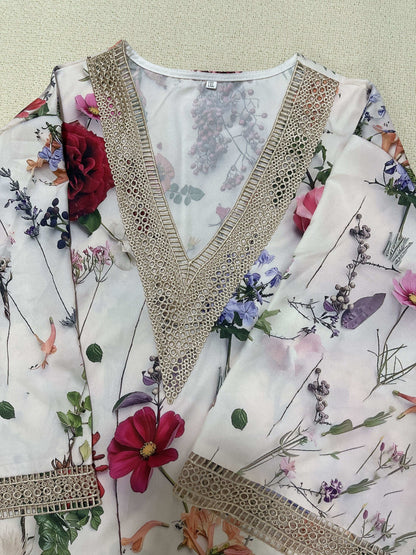Avelena | Damen-T-Shirt mit Paisleymuster, Kontrastierender Spitze, V-Ausschnitt und Halben Ärmeln