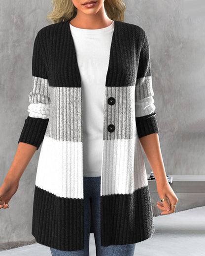 Avelena | Entspannte Jacke mit Farbblöcken