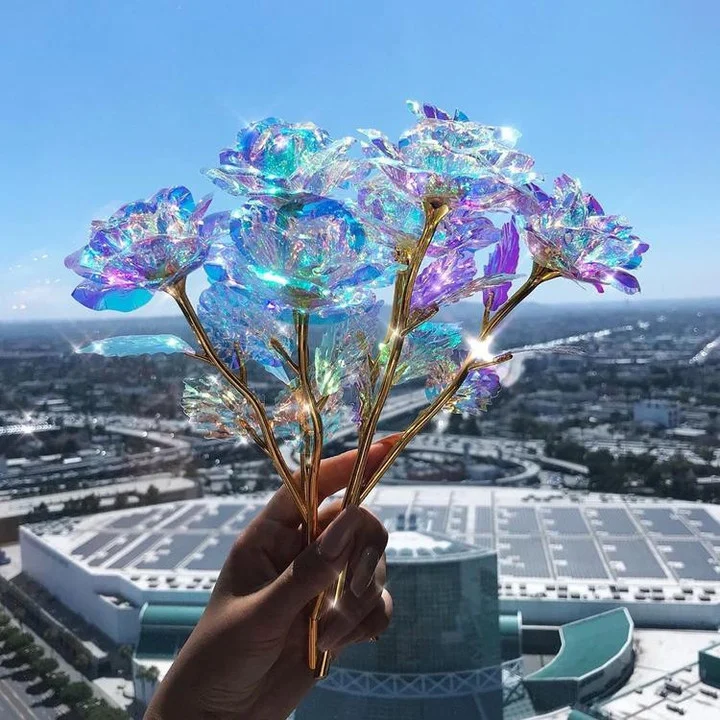 Avelena | Limited Edition Galaxy Rose - mit Ständer und Geschenkbox