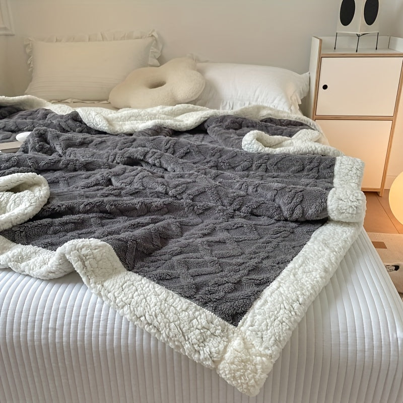 Avelena | CozyNest - Wendbare Fleece-Decke für Herbst und Winter