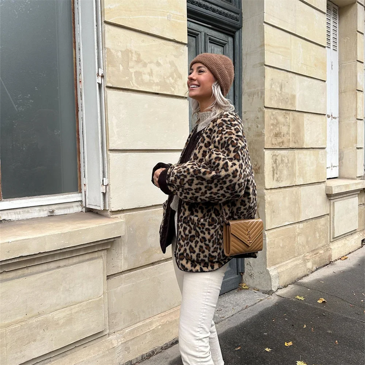 Avelena | Damenjacke mit Leopardenmuster