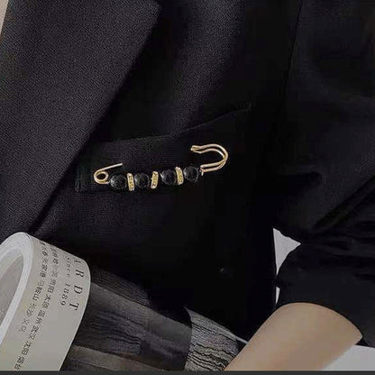 Avelena | Brosche aus Perlen und Legierung