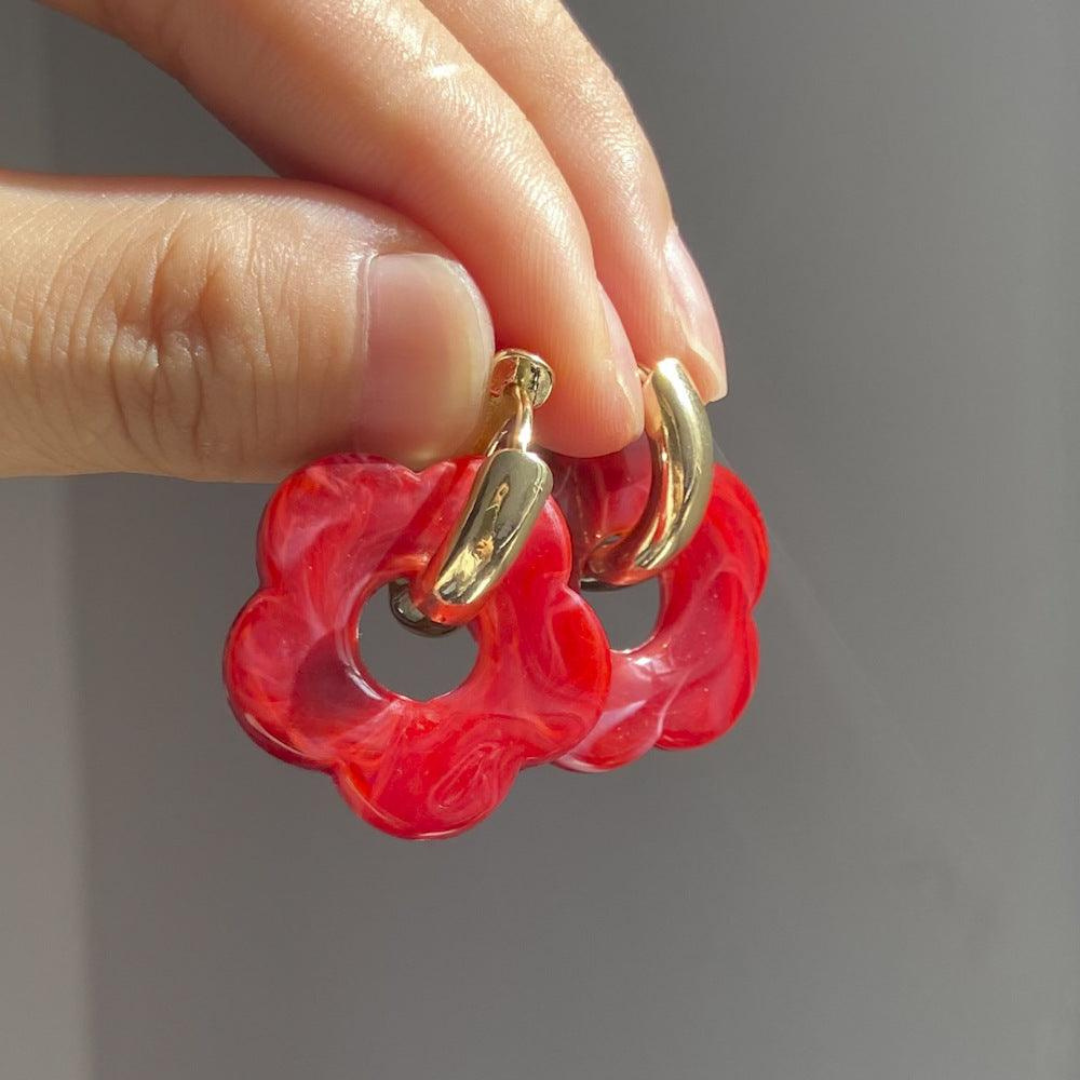 Avelena | Ohrringe – Elegante goldene Blumendesigns
