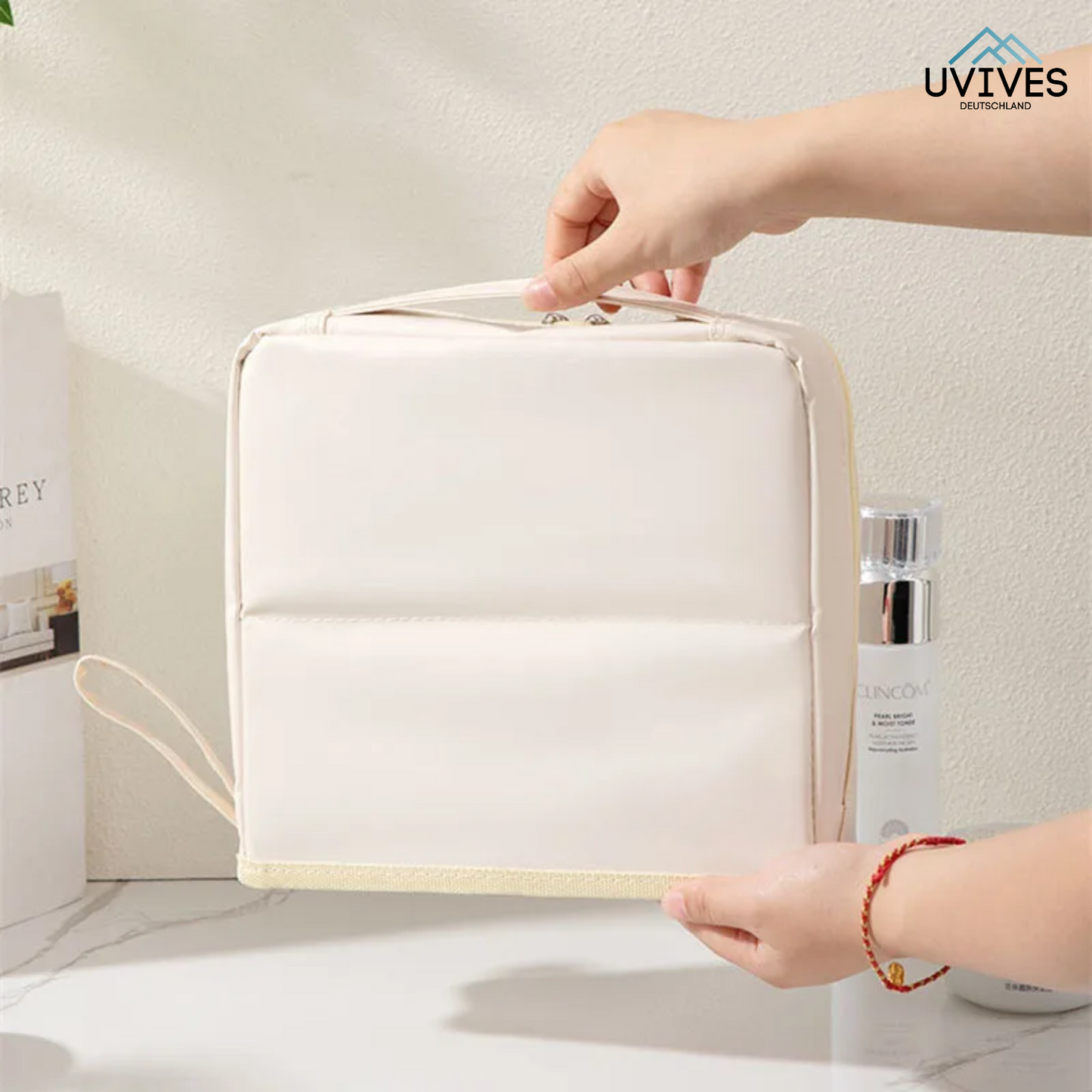 Avelena | CosmiCase – Die ultimative Kosmetiktasche für Zuhause & Reisen