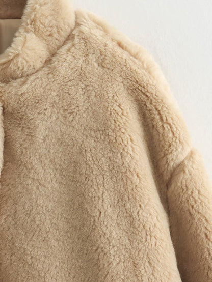 Avelena | Kuscheliger Fleece Teddy Mantel für Damen aus Lammfell