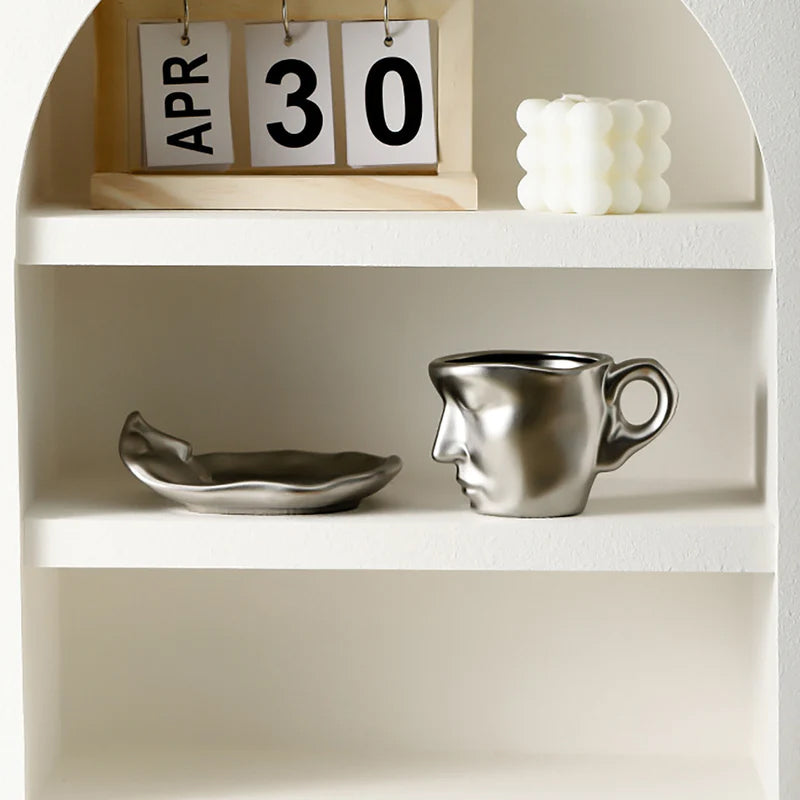 Avelena | Kyssnades Gesicht keramische Kaffeetasse