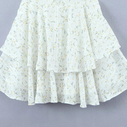 Avelena | Verspieltes Minikleid mit Ösenstickerei