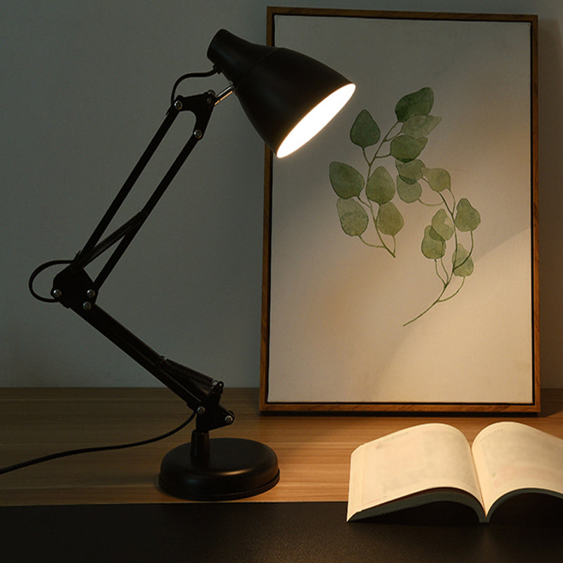Avelena | Schwarz/Weiß Multi-Gelenk Schreibtischlampe mit Kegel-Schirm Modern Stil 1 Licht Metallische Aufgabenbeleuchtung für Das Studierzimmer