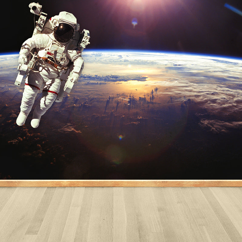 Avelena | Weiße Astronauten-Gedruckte Wandtapete Fleckenresistent Fiktives Jungenzimmer Wandbekleidung