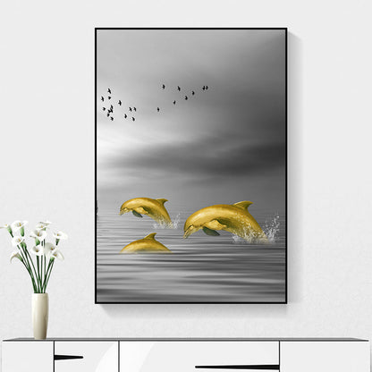 Avelena | Glam Wandkunst Gold Delfin Springt aus Dem Meer Wasser Gewickelte Leinwand für Zuhause