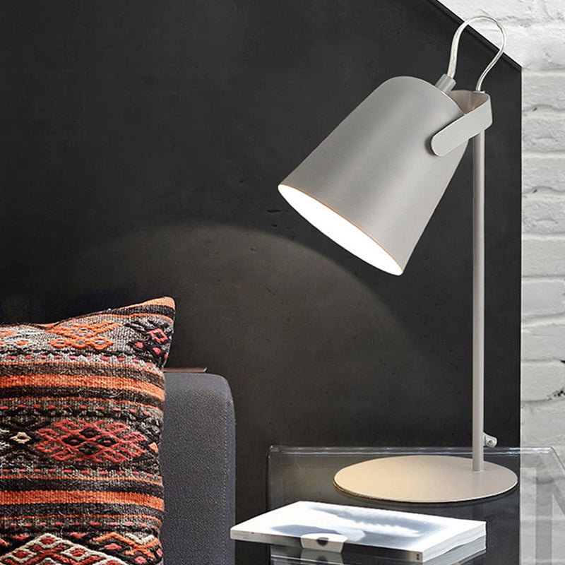 Avelena | Verstellbare Barre Shade Schreibtischlampe Macaron Stil Metallisch 1 Licht Schlafzimmer Stehlampe Schreibtischlicht In Schwarz/Grau