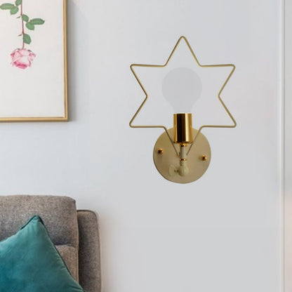 Avelena | Metall Stern/Blume/Liebendes Herz Wandlampe Einfacher Stil 1 Licht Wandmontierte Beleuchtung In Weiß für Das Arbeitszimmer