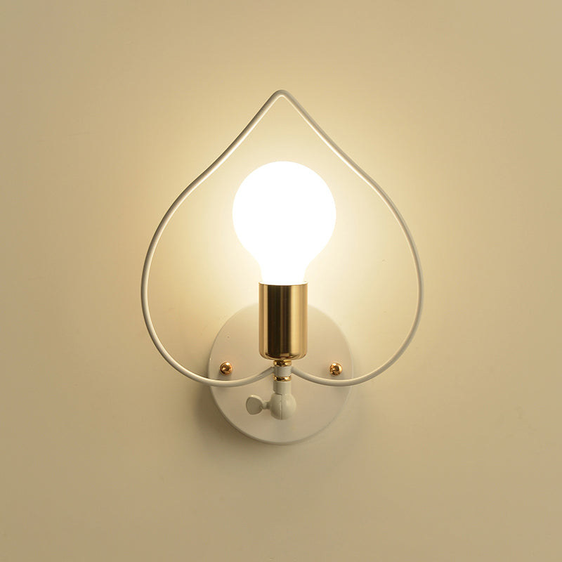 Avelena | Metall Stern/Blume/Liebendes Herz Wandlampe Einfacher Stil 1 Licht Wandmontierte Beleuchtung In Weiß für Das Arbeitszimmer