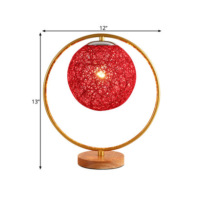 Avelena | Beige/Rot Sphere Schreibtischlampe Minimalismus Einfacher Kopf Stoff Nachttischbeleuchtung mit Rundem Rahmen Design