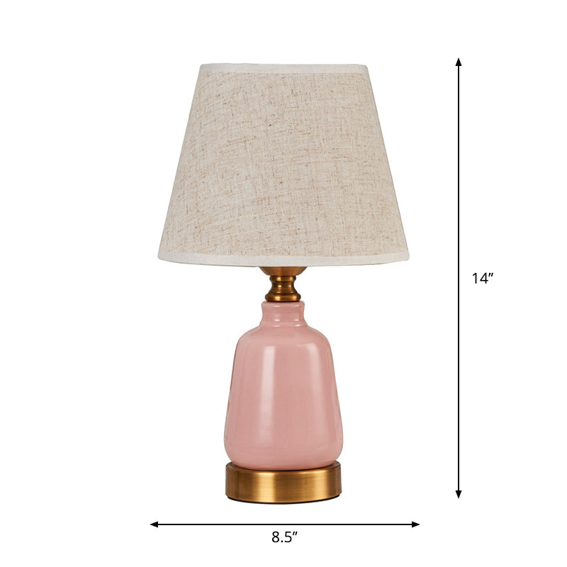 Avelena | 1 Kopf Schlafzimmer Nachttischlampe Einfacher Stil Rosa Schreibtischlampe mit Kegelförmigem Faltenstoff/Stoffschirm