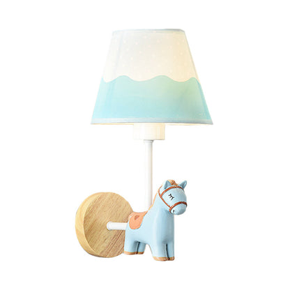 Avelena | Zeitgenössische Wandleuchte mit Konischer Shade Einzelne Licht Holz Wandlampe mit Tier für Teenager