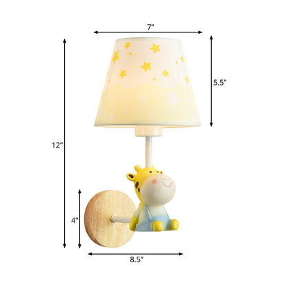 Avelena | Zeitgenössische Wandleuchte mit Konischer Shade Einzelne Licht Holz Wandlampe mit Tier für Teenager