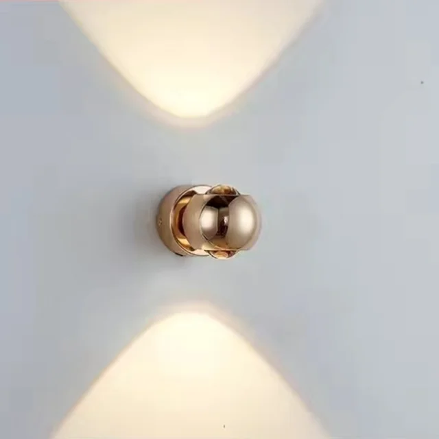 Avelena | Purelight 180° Drei-Stangen Wandleuchte