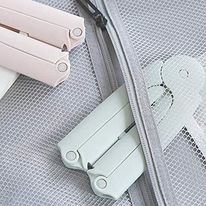 Avelena |  FoldEZ – Der clevere Kleiderbügel für unterwegs!