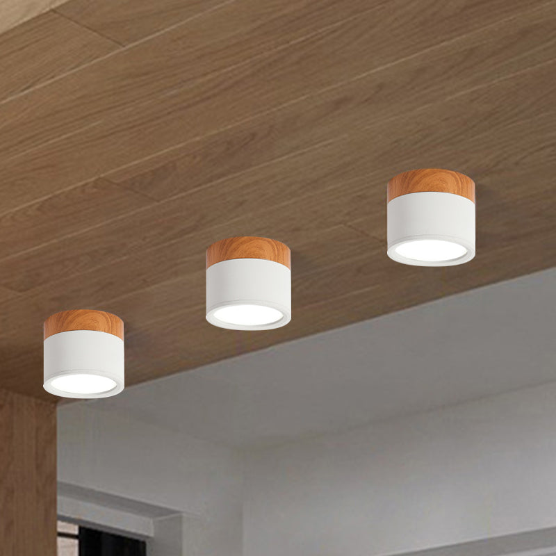 Avelena | Moderne Macaron Deckenleuchte – Kompakte Metall/Holz Flush Mount Beleuchtung für Küche und Bar in Gelb, Blau und Schwarz