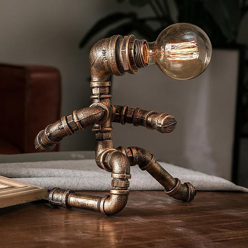 Avelena | Industrielle Rohr Mann Nachtlampe 1 Kopf Schmiedeeisen Tischlicht In Messing für Jungenzimmer