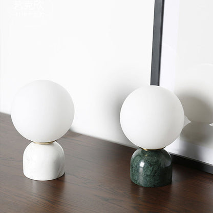 Avelena | Einfache Ball Nachttischlampe Milchglas 1 Kopf Schlafzimmerlampe mit Schwarz/Weiß/Grün Marmorfuß