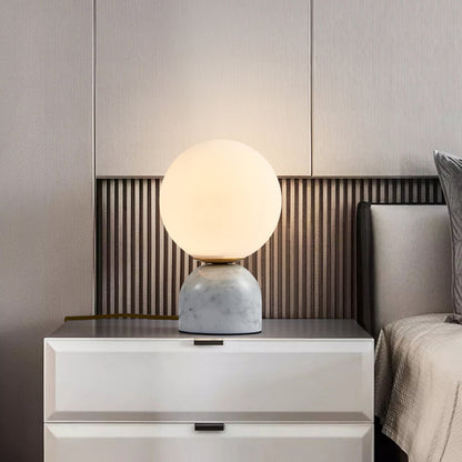 Avelena | Einfache Ball Nachttischlampe Milchglas 1 Kopf Schlafzimmerlampe mit Schwarz/Weiß/Grün Marmorfuß