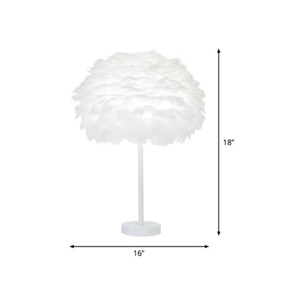 Avelena | Gemachte Feder Nachttischlampe Minimalistisch 1-Kopf Weiß Oval Tischbeleuchtung, 12 /16 Breite
