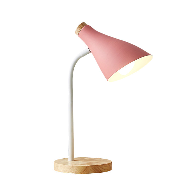 Avelena | Metall Horn Bildschirm Leselampe Erwachsene Schlafzimmer 1 Glühbirne Nordische Schreibtischlampe mit Steckerleitung