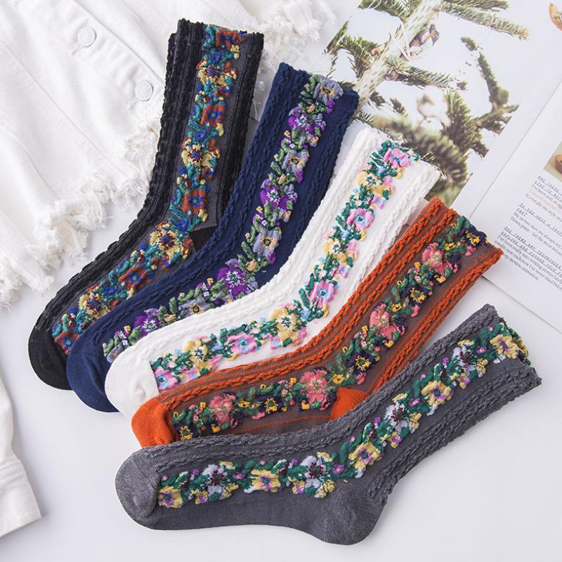 Avelena | Vintage Socken mit Blumenstickerei (5 Paar)
