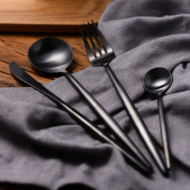 Avelena | Set aus mattschwarzen Onyx-Besteck (24 Teile) - LustreNoir