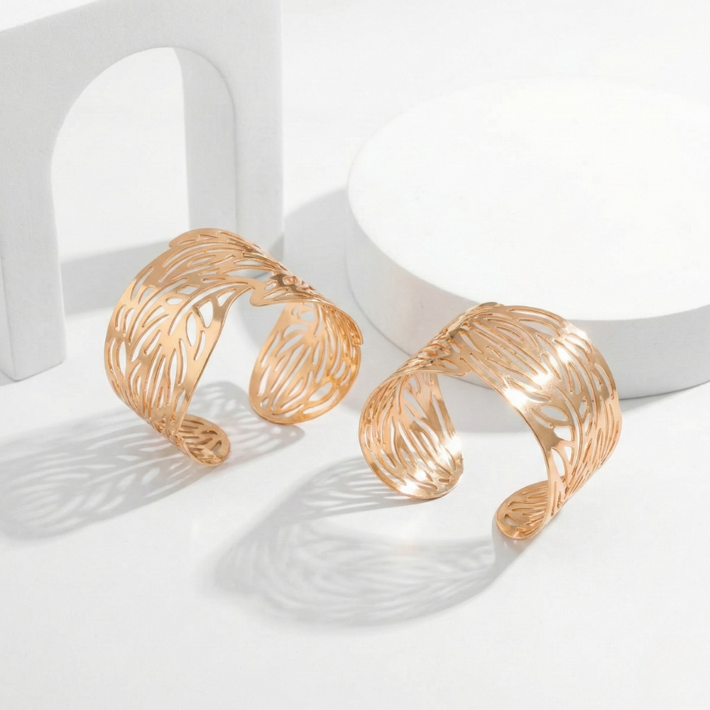 Damen Breites Armreif mit Blattmuster in Offener Form | Shop Nory