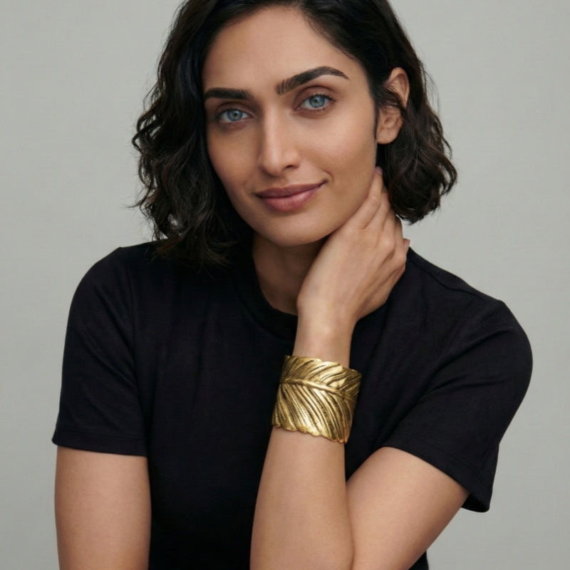 Damen Breites Armreif mit Strukturierter Oberfläche | Shop Nory