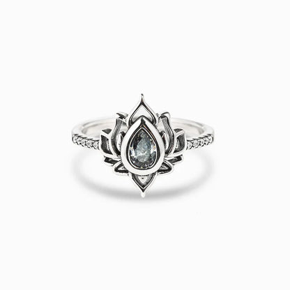 Avelena | Zierlicher Lotus-Ring