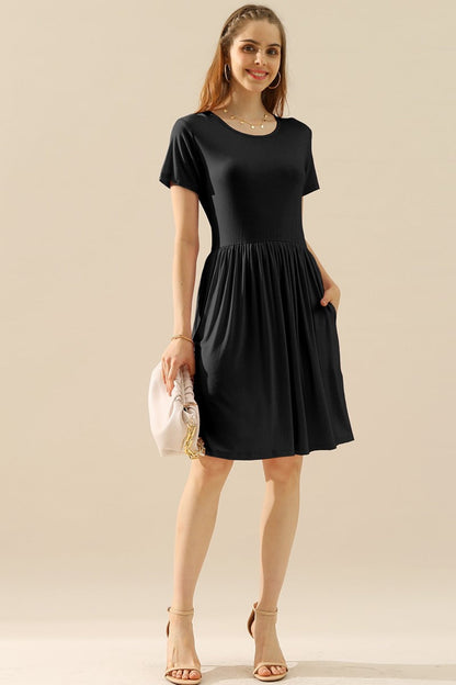 Avelena | Geripptes Kleid mit Taschen