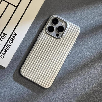 Avelena | ArmorShell | Ultradünnes und Stoßsicheres iPhone-Cover