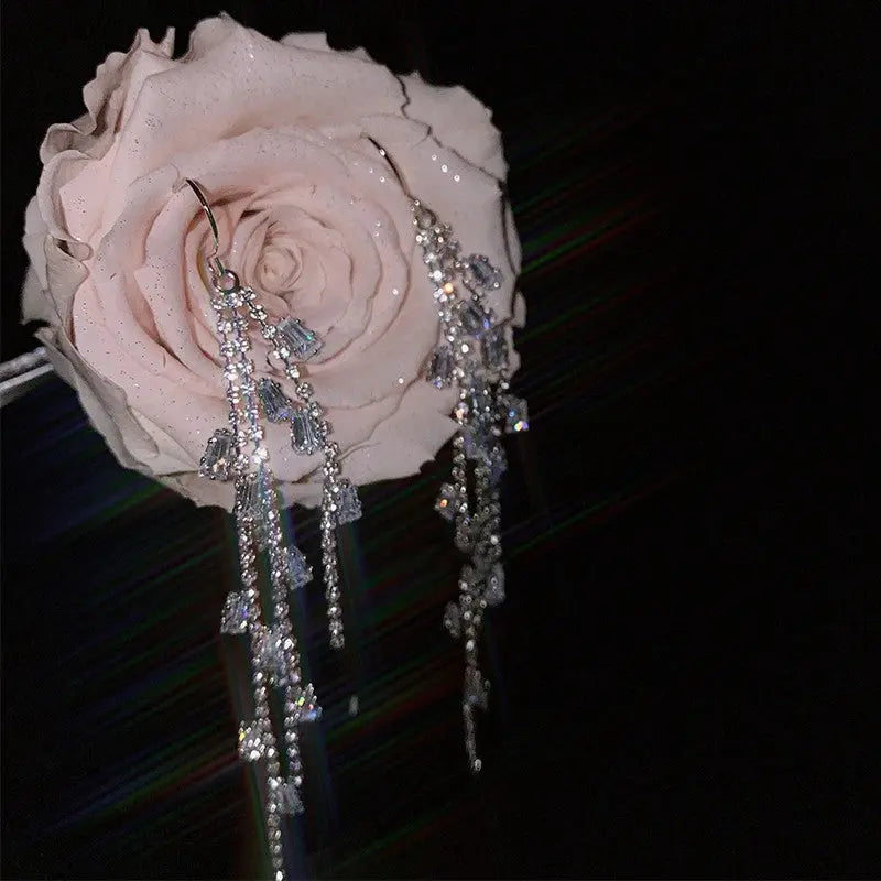 Avelena | Kalter Wind Diamant Ohrringe