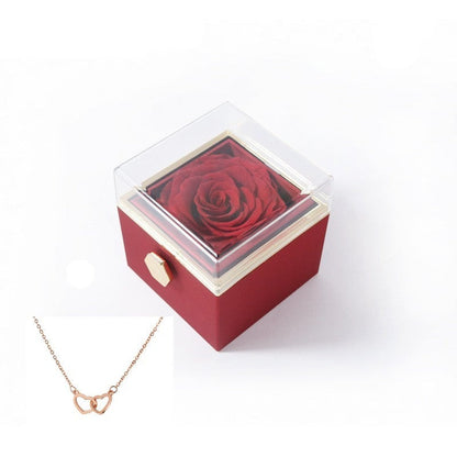 Avelena | 180° Roos Geschenkbox | Mit Gravierter Love Kette