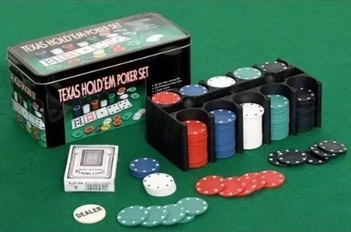 Avelena | 200 Pokerchips Texas Hold'Em Pokerchips Set