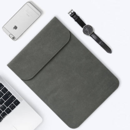 Avelena | Tragbare ultra-dünne Laptop-Hülle, mit schlankem Design, zartem Flausch und unsichtbarem Magnetverschluss
