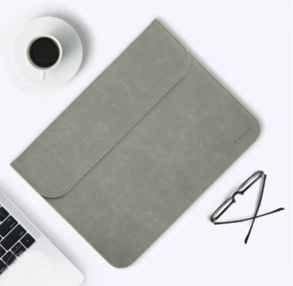 Avelena | Tragbare ultra-dünne Laptop-Hülle, mit schlankem Design, zartem Flausch und unsichtbarem Magnetverschluss