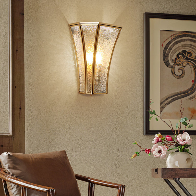 Avelena | Trumpet Wandleuchte Traditionäres Texturiertes Glas 1 Kopf Gold Wandlampenarmatur für Wohnzimmer