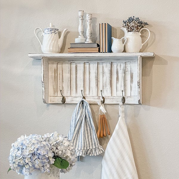 Avelena | Gebrauchte Mudroom Wandschrank mit Haken