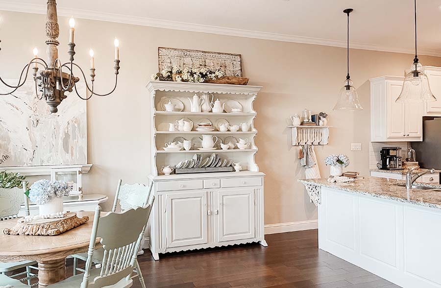 Avelena | Gebrauchte Mudroom Wandschrank mit Haken