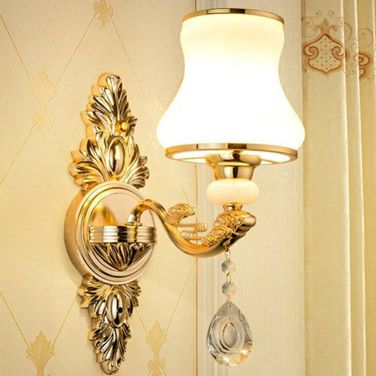 Avelena | Victorian Kerzenwand-Sconces Beleuchtung Metall Wandmontage Licht mit Schirm und Kristall Dekor