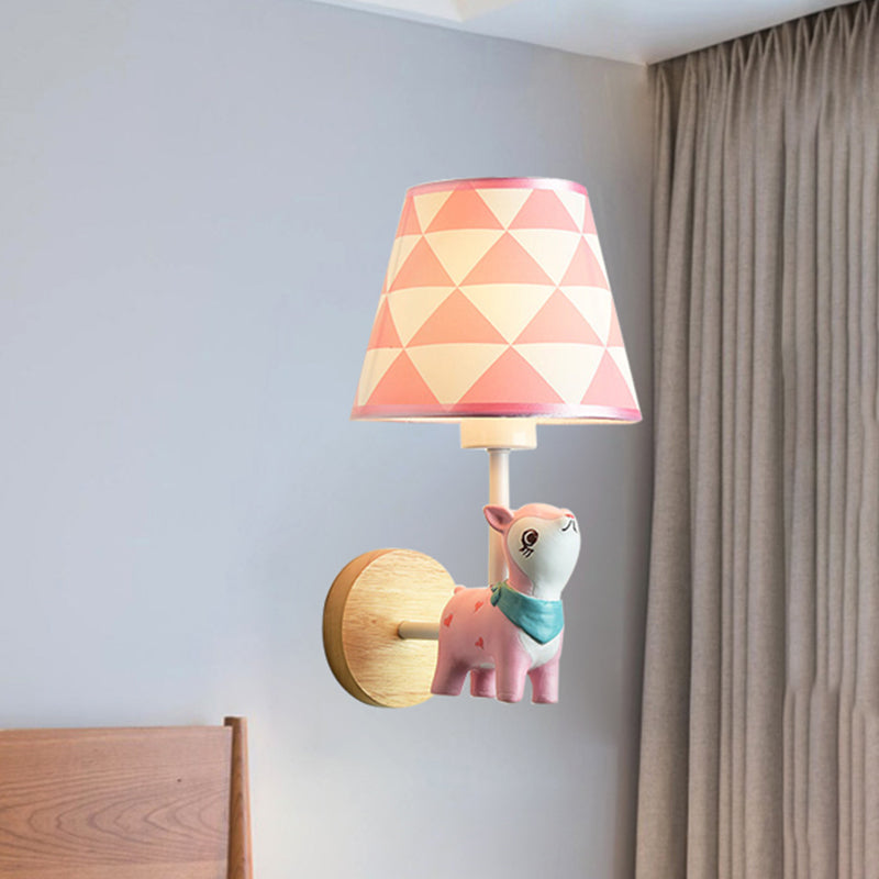 Avelena | Zeitgenössische Wandleuchte mit Konischer Shade Einzelne Licht Holz Wandlampe mit Tier für Teenager